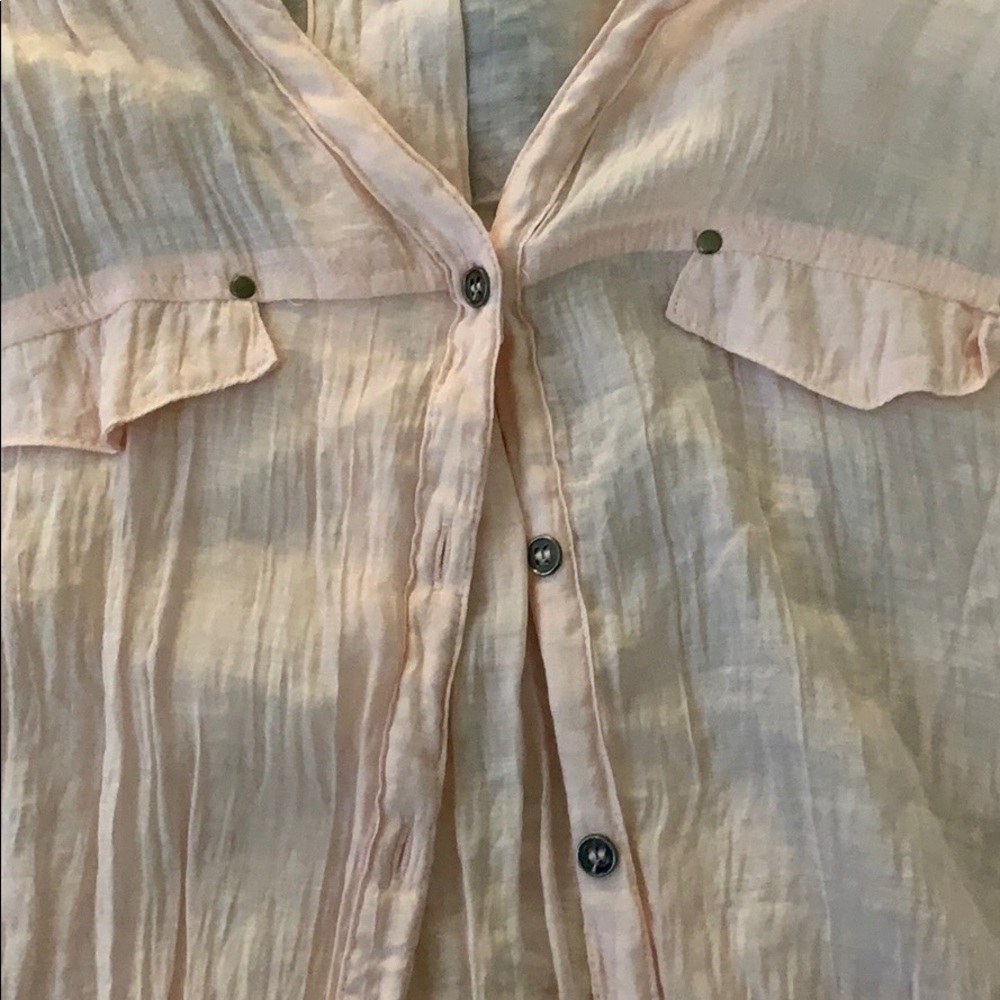 Button down - Picture 3 of 4